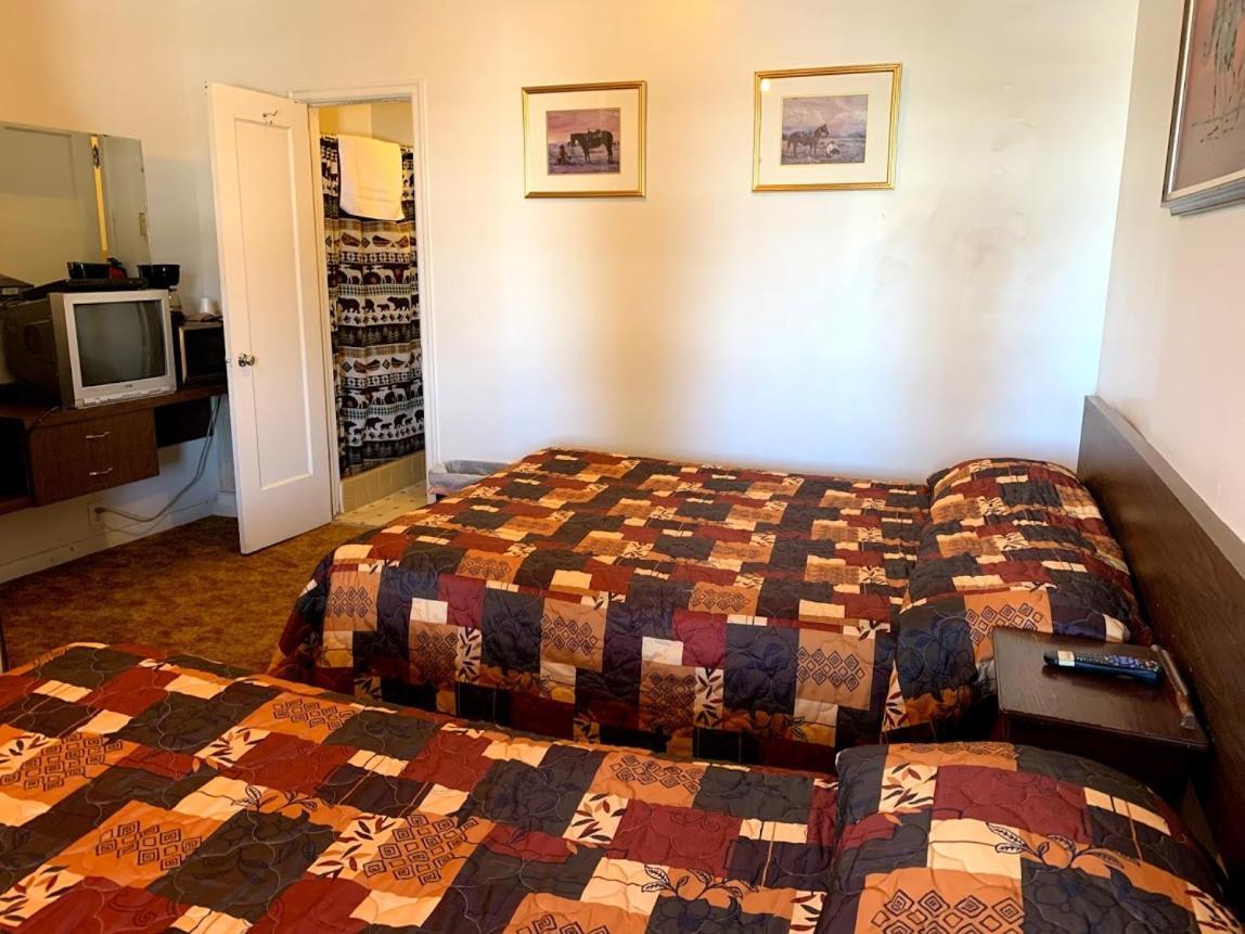 Wagons West Motel Augusta Extérieur photo